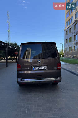 Минивэн Volkswagen Multivan 2010 в 