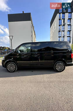Минивэн Volkswagen Multivan 2012 в 