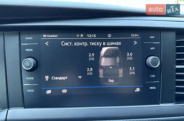 Минивэн Volkswagen Multivan 2023 в 