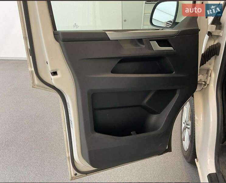 Мінівен Volkswagen Multivan 2021 в Тернополі фото 4 Мінівен Volkswagen Multivan 2021 в Тернополі