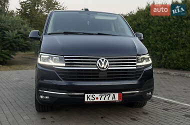 Минивэн Volkswagen Multivan 2020 в 