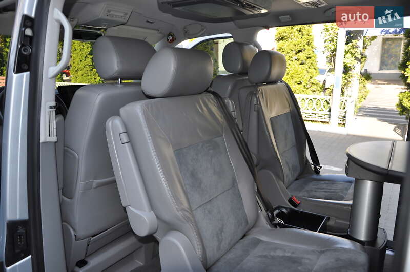 Мінівен Volkswagen Multivan 2006 в Одесі