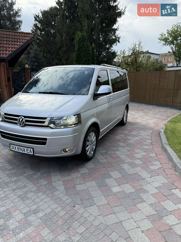 Мінівен Volkswagen Multivan 2011 в Стрию