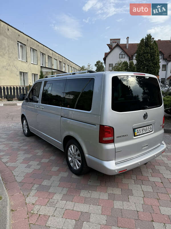 Мінівен Volkswagen Multivan 2011 в Стрию