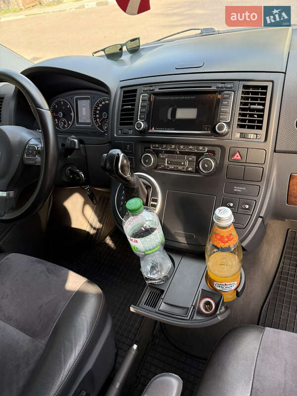 Мінівен Volkswagen Multivan 2011 в Стрию