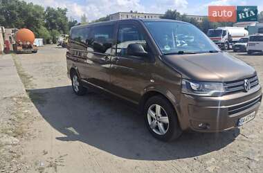 Минивэн Volkswagen Multivan 2012 в 