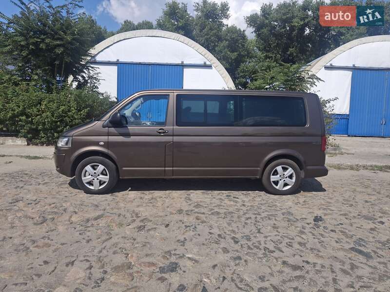 Минивэн Volkswagen Multivan 2012 в Днепре
