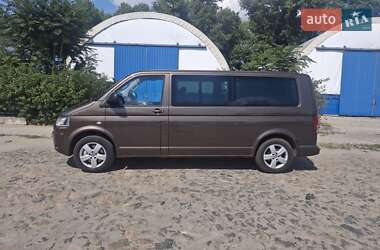 Минивэн Volkswagen Multivan 2012 в 