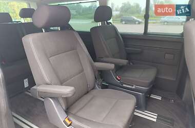Мінівен Volkswagen Multivan 2017 в Долині