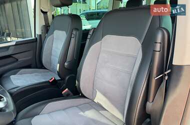 Мінівен Volkswagen Multivan 2020 в 