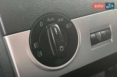 Минивэн Volkswagen Multivan 2012 в 