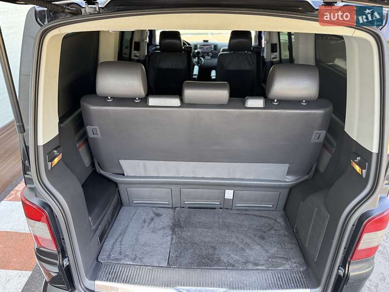 Минивэн Volkswagen Multivan 2008 в Киеве