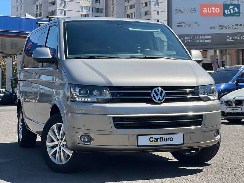Минивэн Volkswagen Multivan 2015 в Одессе