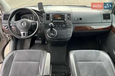 Мінівен Volkswagen Multivan 2015 в 