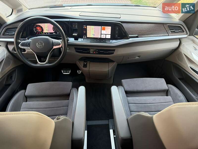 Мінівен Volkswagen Multivan 2022 в Києві