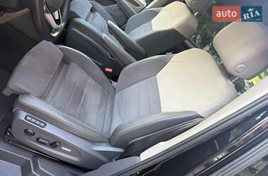 Минивэн Volkswagen Multivan 2022 в Киеве