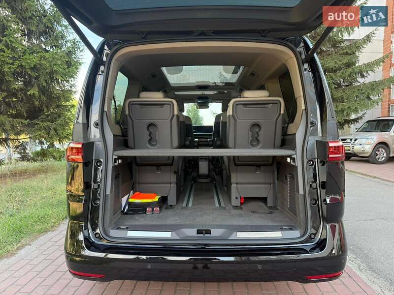 Мінівен Volkswagen Multivan 2022 в Києві