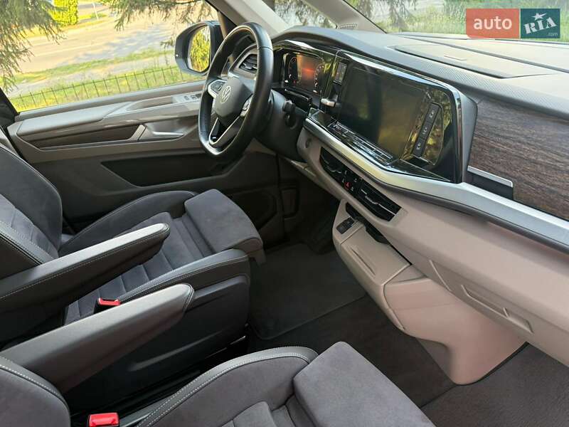 Мінівен Volkswagen Multivan 2022 в Києві