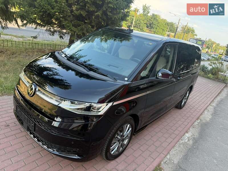 Мінівен Volkswagen Multivan 2022 в Києві