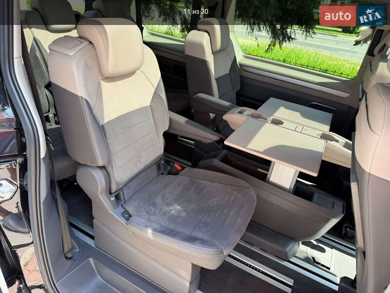 Мінівен Volkswagen Multivan 2022 в Києві