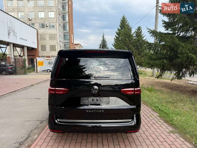 Мінівен Volkswagen Multivan 2022 в Києві