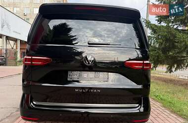 Минивэн Volkswagen Multivan 2022 в Киеве