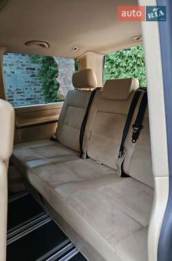 Минивэн Volkswagen Multivan 2009 в 