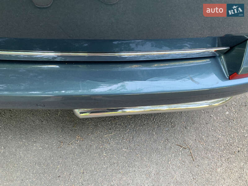 Минивэн Volkswagen Multivan 2017 в Киеве