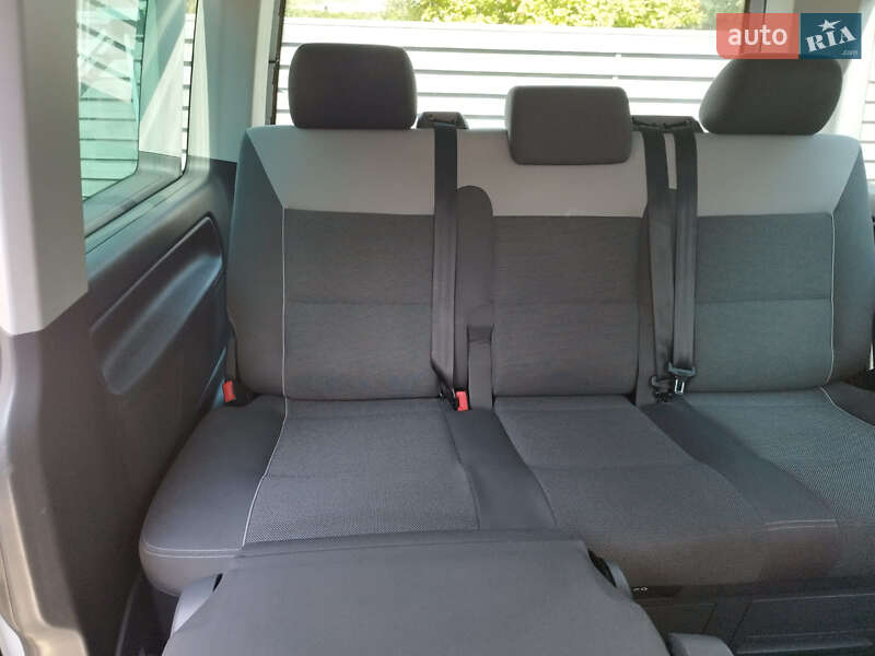 Минивэн Volkswagen Multivan 2010 в Киеве фото 11 Минивэн Volkswagen Multivan 2010 в Киеве