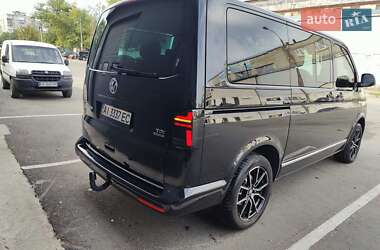 Мінівен Volkswagen Multivan 2015 в Києві