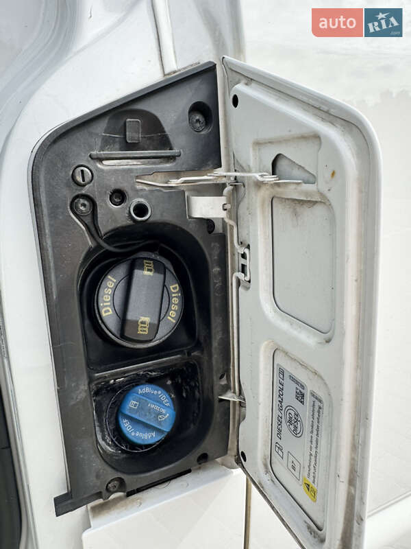 Минивэн Volkswagen Multivan 2020 в Киеве фото 20 Минивэн Volkswagen Multivan 2020 в Киеве