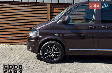Минивэн Volkswagen Multivan 2014 в 