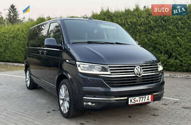 Минивэн Volkswagen Multivan 2020 в 