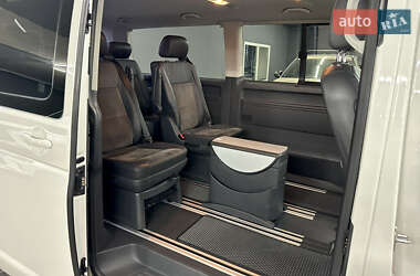 Минивэн Volkswagen Multivan 2015 в 