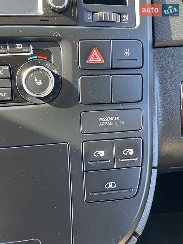 Минивэн Volkswagen Multivan 2014 в Киеве