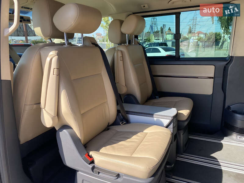 Минивэн Volkswagen Multivan 2014 в Киеве