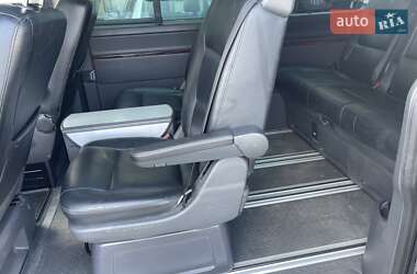 Мінівен Volkswagen Multivan 2012 в 