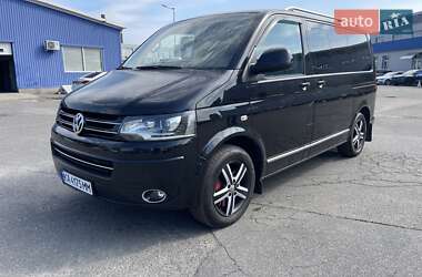 Мінівен Volkswagen Multivan 2012 в 