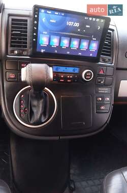 Минивэн Volkswagen Multivan 2006 в 