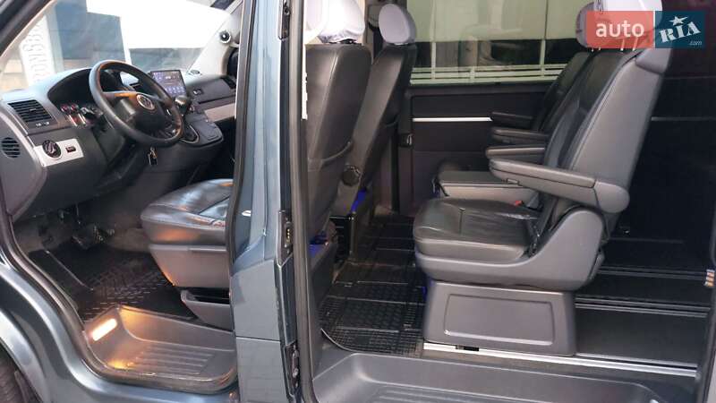 Мінівен Volkswagen Multivan 2006 в Запоріжжі
