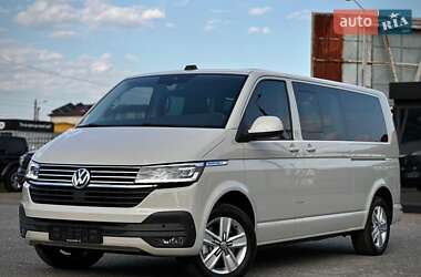Мінівен Volkswagen Multivan 2020 в 