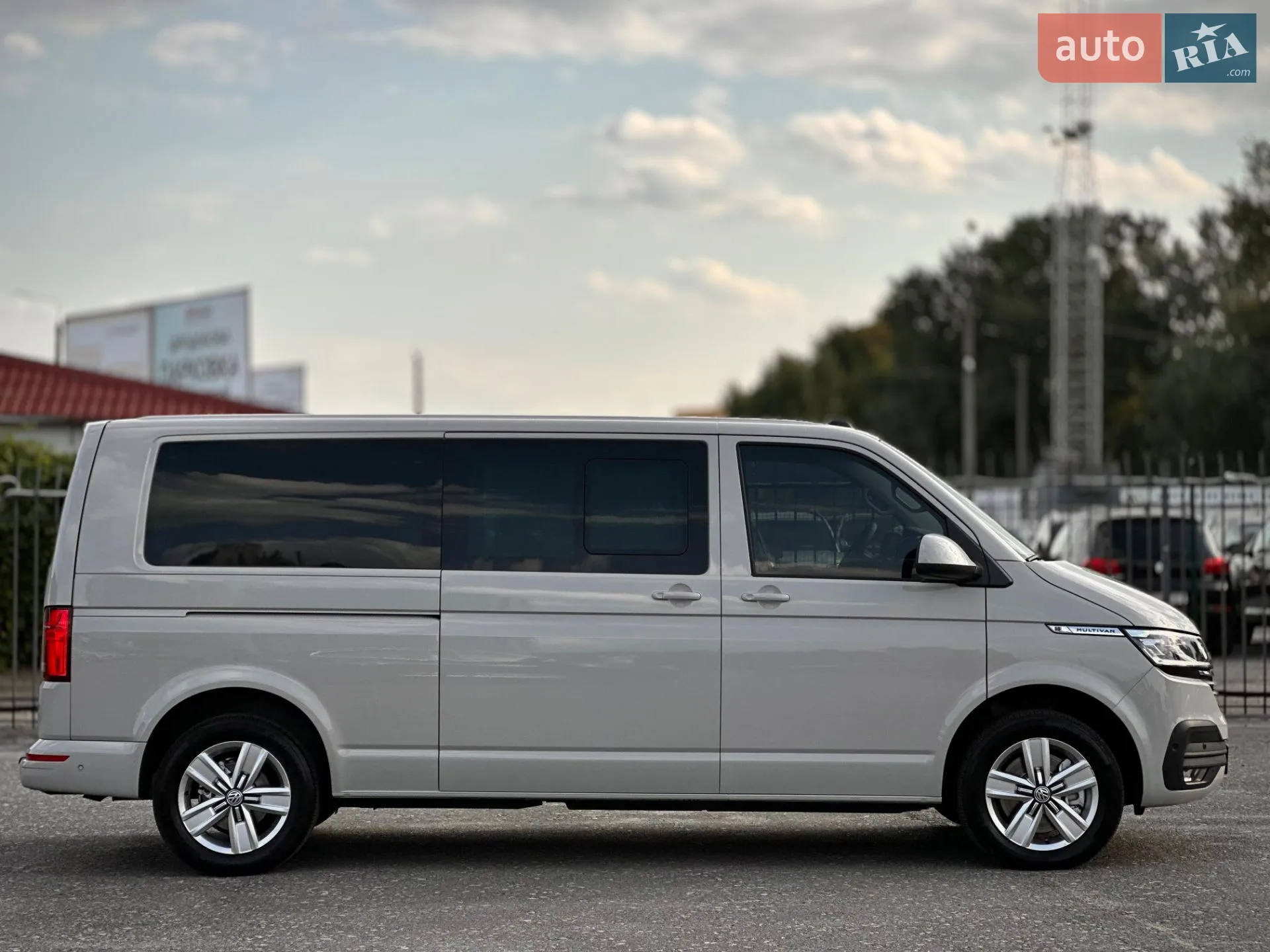 2020 Volkswagen Multivan - мініатюра 14