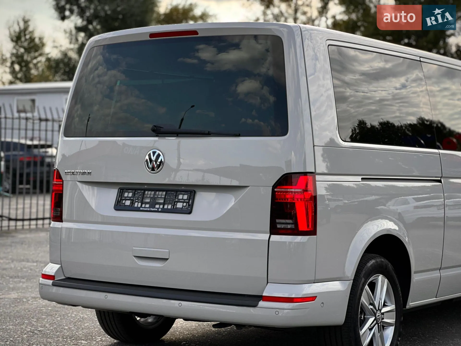 2020 Volkswagen Multivan - мініатюра 24