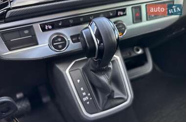 Минивэн Volkswagen Multivan 2020 в Киеве