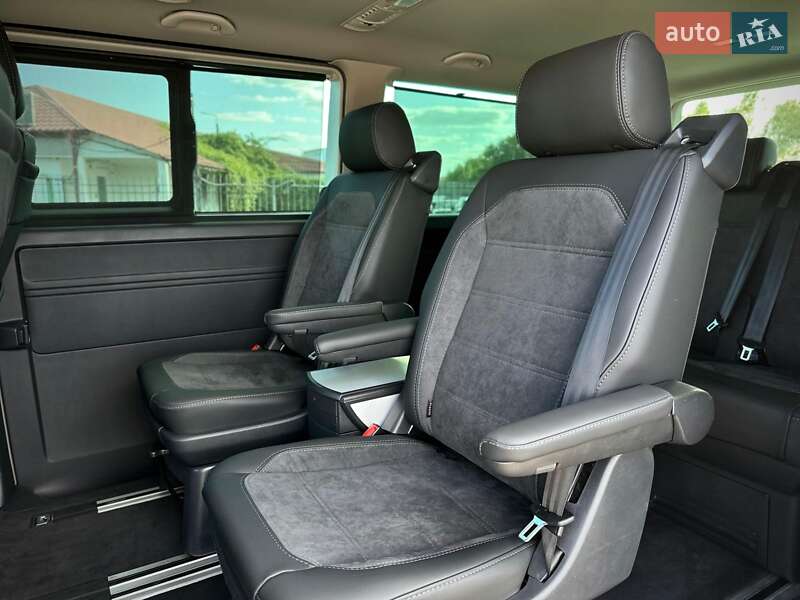 Минивэн Volkswagen Multivan 2020 в Киеве