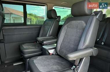 Мінівен Volkswagen Multivan 2020 в 