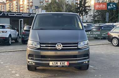 Минивэн Volkswagen Multivan 2017 в 