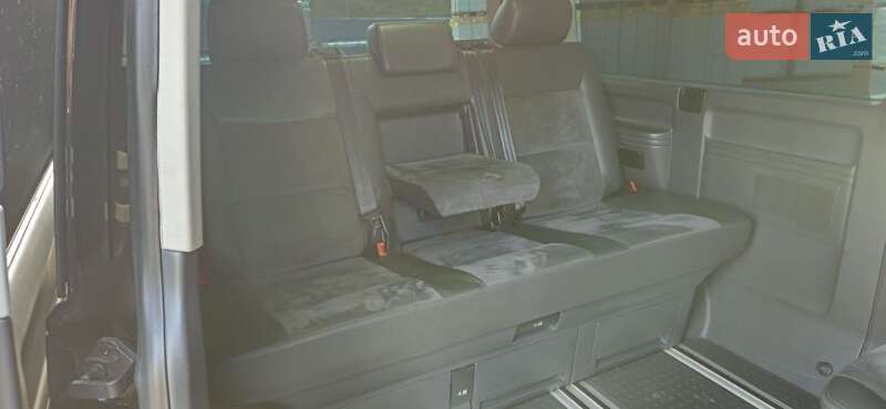 Минивэн Volkswagen Multivan 2013 в Киеве фото 4 Минивэн Volkswagen Multivan 2013 в Киеве