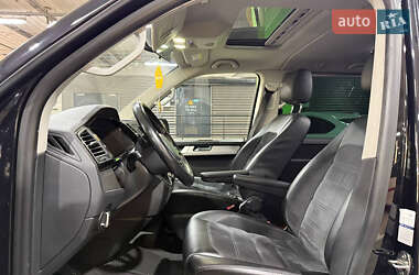Минивэн Volkswagen Multivan 2018 в 