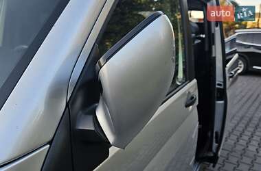 Минивэн Volkswagen Multivan 2011 в 